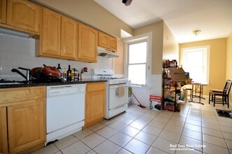 10 Strathmore Rd in Brookline, MA - Building Photo - Building Photo