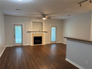 121 Riverwatch Ct in Canton, GA - Building Photo - Building Photo