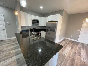 640 NE 15th Ter in Gainesville, FL - Building Photo - Building Photo