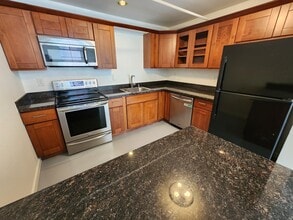 730 29th St, Unit #8C in Oakland, CA - Foto de edificio - Building Photo