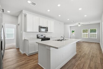 16994 Pandora Wy in Porter, TX - Building Photo - Building Photo