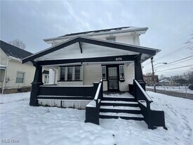 944 Baughman St in Akron, OH - Building Photo