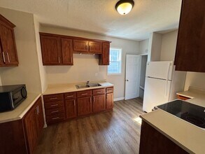 2175 Sullivant Ave in Columbus, OH - Building Photo - Building Photo