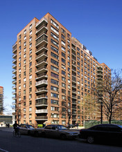 792 Columbus Avenue in New York, NY - Foto de edificio - Building Photo