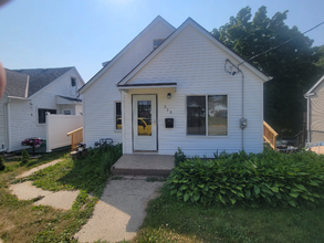 313 Rosendale St in Beaver Dam, WI - Building Photo - Building Photo