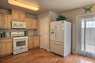 3934 Los Arroyos Dr in Corpus Christi, TX - Building Photo - Building Photo