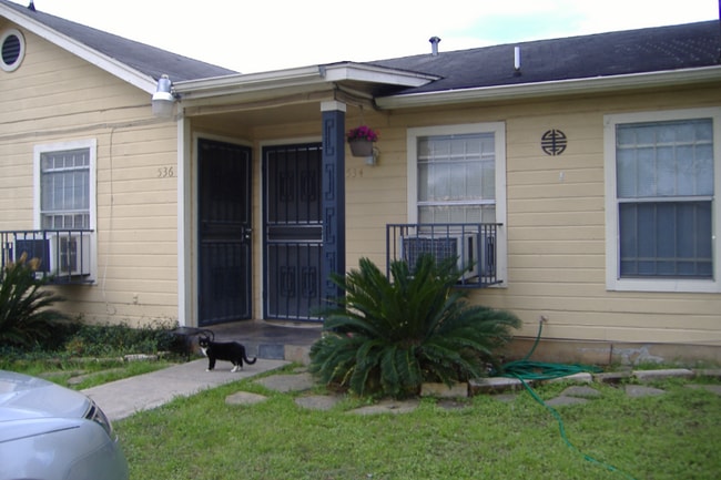 536 J St, Unit NA in San Antonio, TX - Building Photo - Building Photo