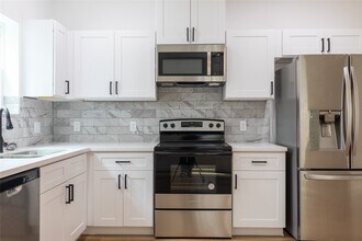 8210 Sparta St in Houston, TX - Building Photo - Building Photo