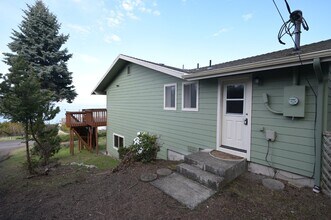 221 Spring View Pl in Sequim, WA - Building Photo - Building Photo
