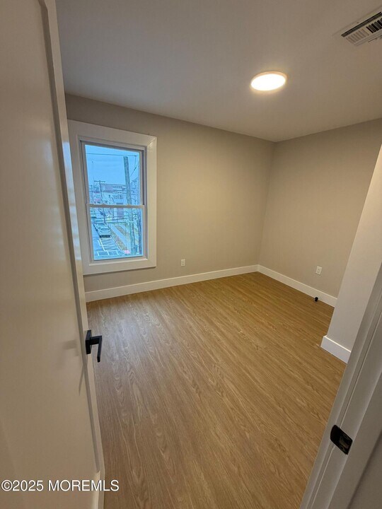 142 State St in Perth Amboy, NJ - Building Photo