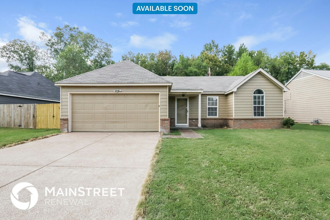 5919 Port Harbor Dr in Millington, TN - Building Photo