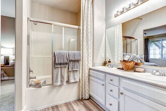 Sofi Westview in San Diego, CA - Building Photo - Building Photo