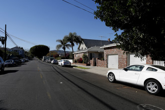 Eighth Street Apartments in San Pedro, CA - Building Photo - Building Photo