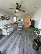 3138 Via Poinciana in Greenacres, FL - Building Photo