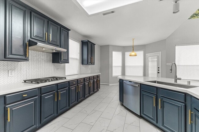 2222 Keeran Point Ct