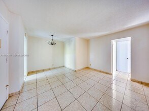 915 Jefferson Ave in Miami Beach, FL - Foto de edificio - Building Photo