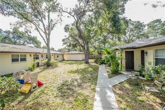 10866 72nd Ave in Seminole, FL - Building Photo - Building Photo