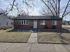 35047 Harroun St in Wayne, MI - Building Photo