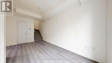 69 Curlew Dr in Toronto, ON - Building Photo - Building Photo