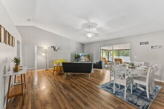 7694 Indian Ridge Trail S in Kissimmee, FL - Building Photo - Building Photo