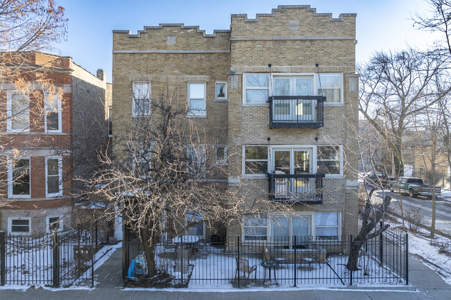 2501 N Drake Ave in Chicago, IL - Building Photo - Building Photo