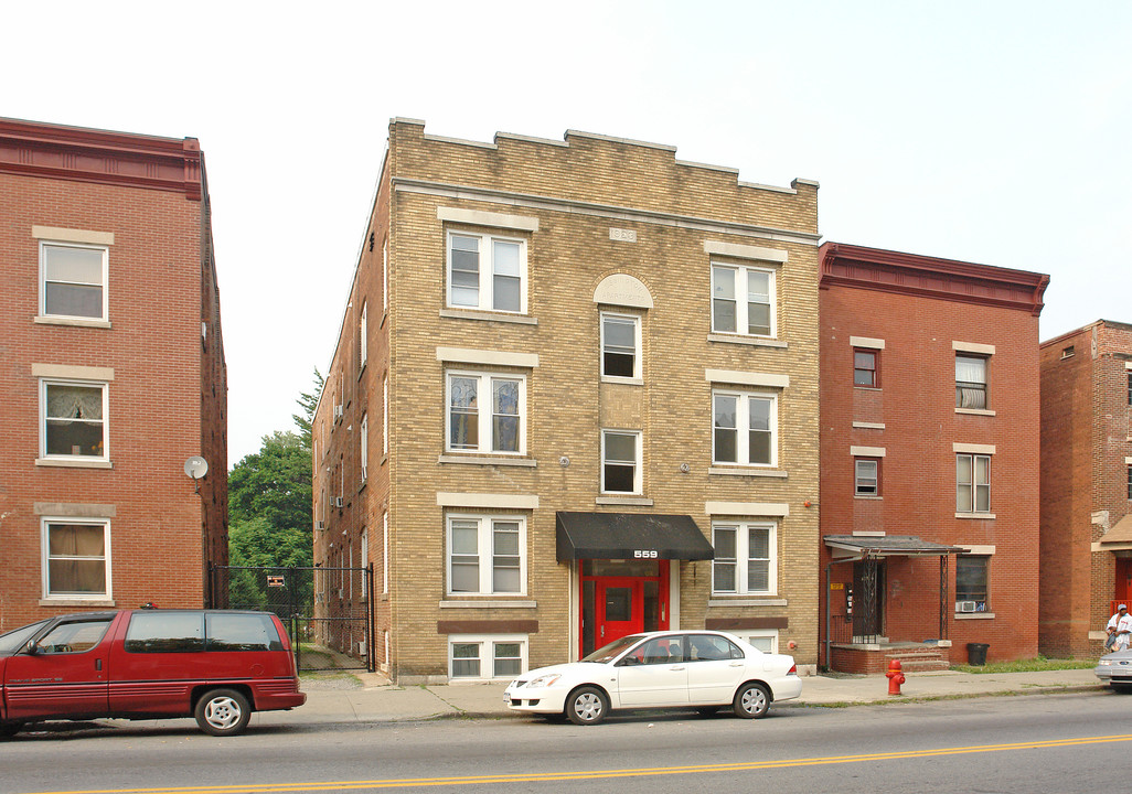 Essington Apartments in Poughkeepsie, NY - Building Photo