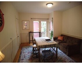 82 Hammond St in Cambridge, MA - Building Photo - Building Photo