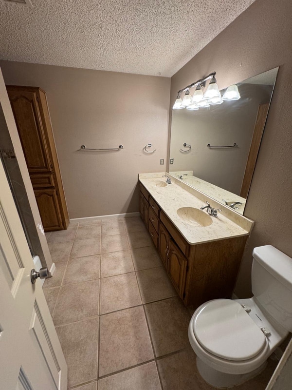 3622 Green Hollow Dr in Grand Prairie, TX - Foto de edificio - Building Photo