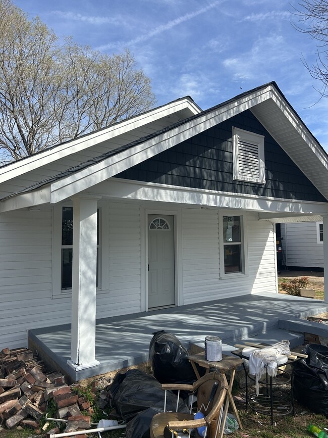 property at 301 N Davis Ave
