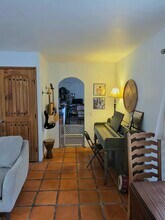 2029 Willow Glen Rd in Fallbrook, CA - Foto de edificio - Building Photo