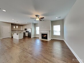 1111 Westgate Dr in Gallatin, TN - Building Photo - Building Photo