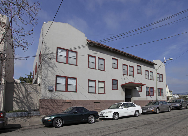 1545 3rd Ave in Oakland, CA - Building Photo - Building Photo