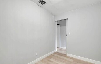 9700 SW 161st St, Unit 97 in Miami, FL - Building Photo - Building Photo