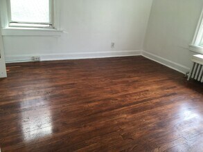 5626 Wilkins Ave in Pittsburgh, PA - Building Photo - Building Photo