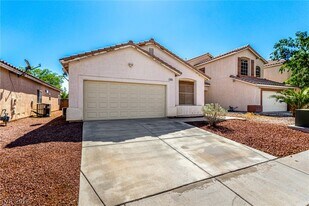 5856 Golden Wing St in Las Vegas, NV - Building Photo
