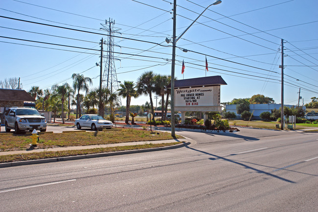 Westgate MHC in Largo, FL - Foto de edificio - Building Photo