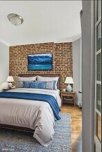 722 10th Ave in New York, NY - Foto de edificio - Building Photo