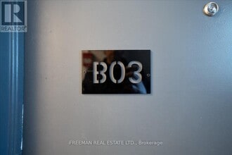15 Thorburn Ave in Toronto, ON - Building Photo - Building Photo