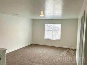 1477 Fins Rd in Washington, UT - Building Photo - Building Photo