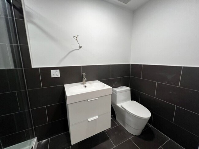 1610 Rodman St in Philadelphia, PA - Building Photo - Building Photo