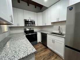 10623 Royal Palm Blvd in Coral Springs, FL - Building Photo