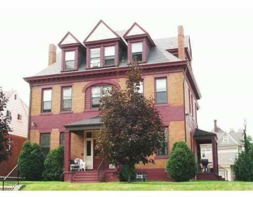 500 Beechwood Ave in Carnegie, PA - Foto de edificio - Building Photo