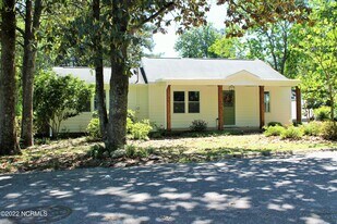 275 Piney Ln in Southern Pines, NC - Building Photo