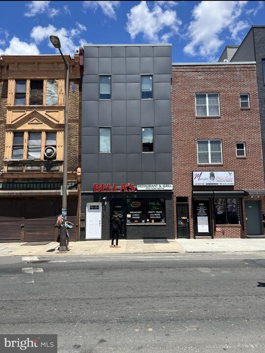 2159 Ridge Ave in Philadelphia, PA - Building Photo