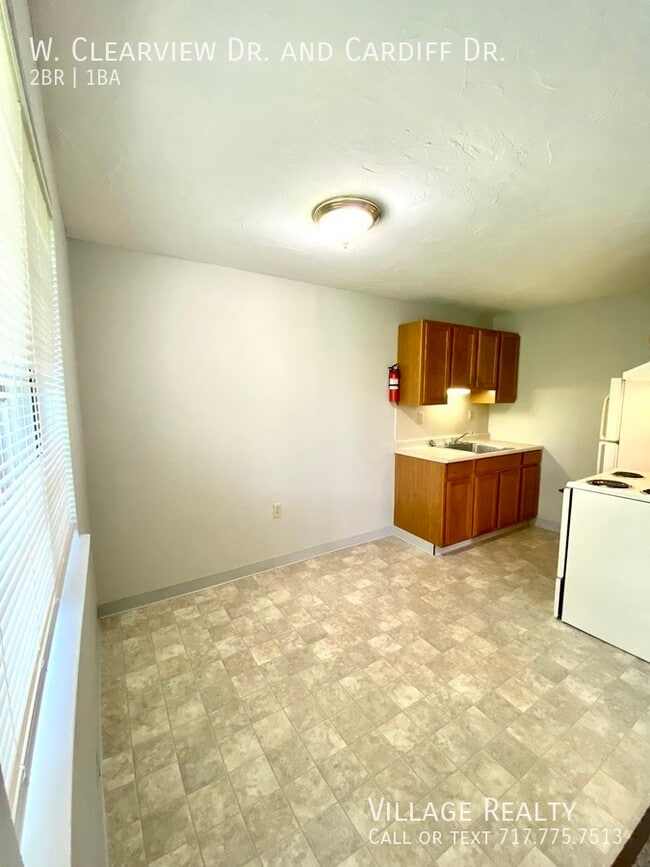 51 W Clearview Dr in Shrewsbury, PA - Building Photo - Building Photo