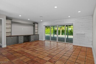 1384 Burgundy Dr in Ft. Myers, FL - Building Photo - Building Photo