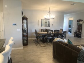 1115 Bering Rd in Wesley Chapel, FL - Building Photo - Building Photo