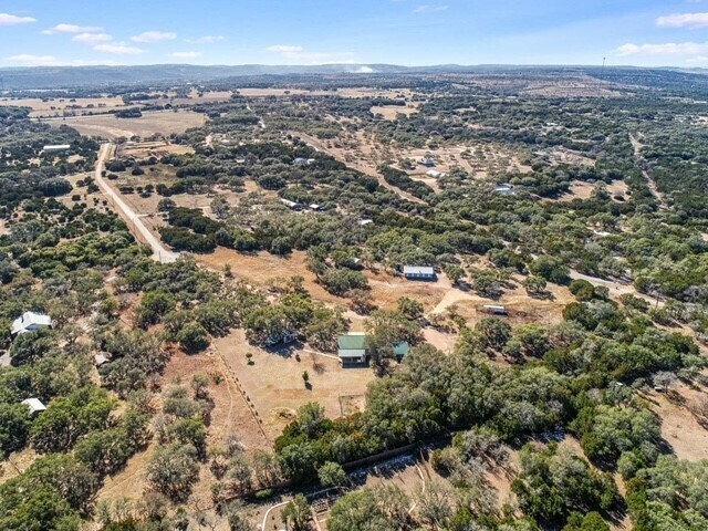 441 Leaning Oak Trail in Dripping Springs, TX - Building Photo