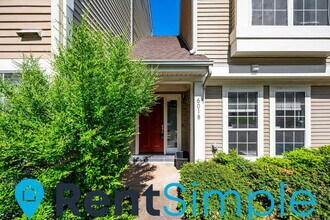 6018 Creekstone Ln in Centreville, VA - Building Photo - Building Photo