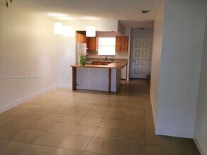 6061 Shaker Wood Cir in Tamarac, FL - Building Photo - Building Photo